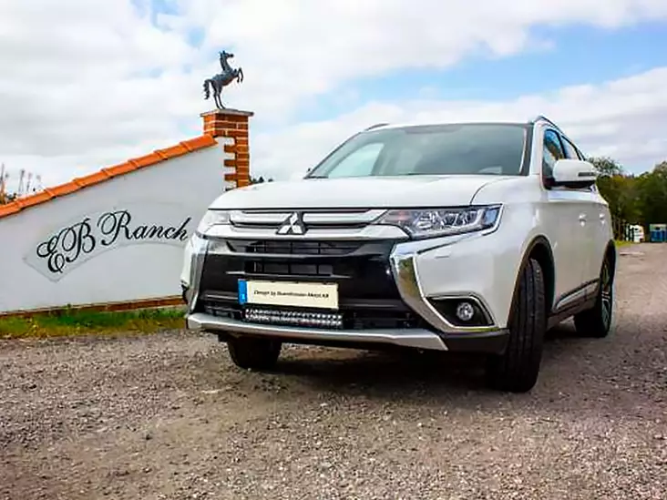 DSM-LISÄVALOPAKETTI MITSUBISHI OUTLANDER 2015- - Merkkikohtaiset lisävalosarjat - 1605-NS4050 - 1