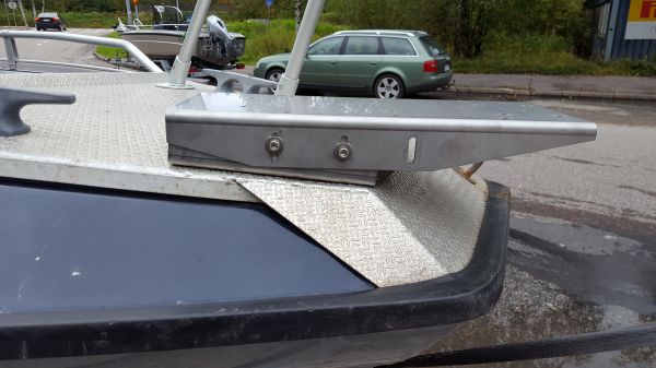 Rosterinen keulasähkömoottorin asennusteline säädettävä - Motorguide & Minn Kota - Keulamoottorin asennustelineet - RST-1 - 1