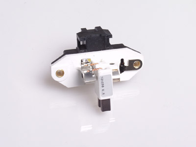 SÄÄDIN 14,5V 0192 052 023 - Lataus-säädin - 2001-1541 - 1