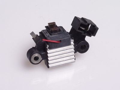 SÄÄDIN HIT. L165-5315 - Lataus-säädin - 2011-1561 - 1