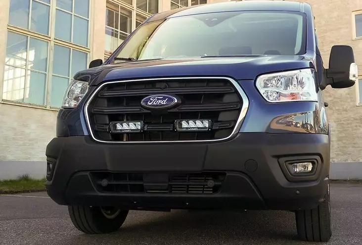 LAZER LISÄVALOSARJA FORD TRANSIT 2019-> TRIPLE-R 750 STD GEN2 - Merkkikohtaiset lisävalosarjat - TRA5702G2 - 1