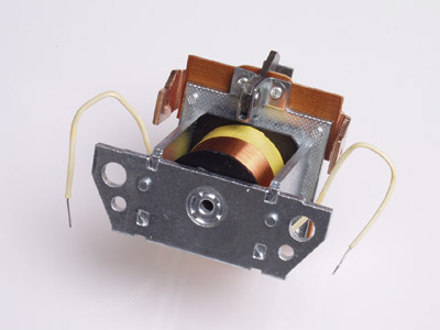 SOLENOIDI 130282 24V BNG - Startin solenoidit - 4101-5563 - 1