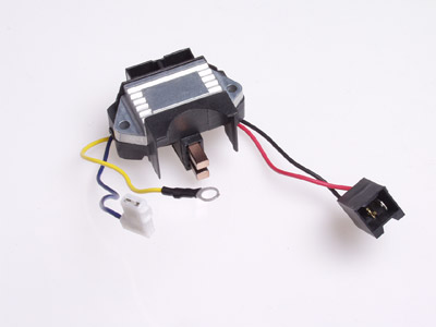 SÄÄDIN YL130/1/6,140/1/2 - Lataus-säädin - 2026-1663 - 1