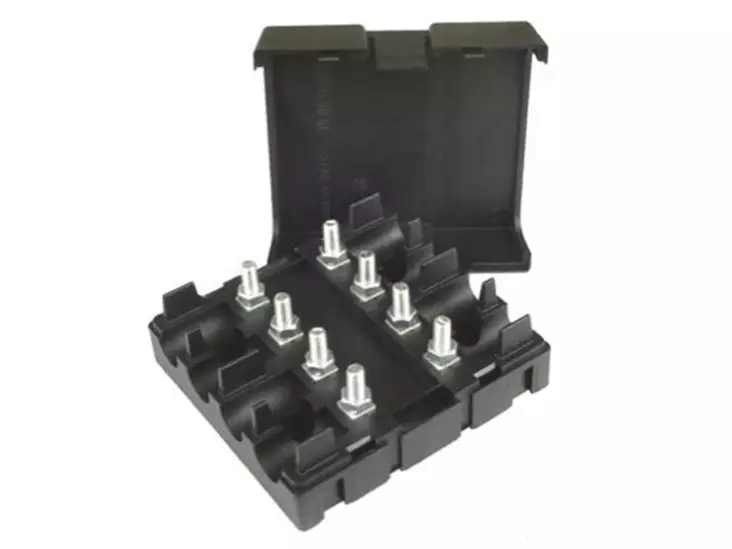 SULAKERASIA 4X MIDI SULAKKEELLE - SUOJAKANNELLA, M5 - Sulakerasiat midi-sulakkeille - 0100363 - 1