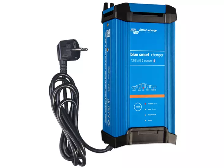 Victron Energy Blue Smart IP22 12V 15A (3) akkulaturi - Victron Energy akkulaturit - 1702-87244 - 1