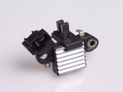 SÄÄDIN HIT. L170-6315 - Lataus-säädin - 2011-1556 - 1