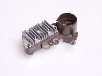 SÄÄDIN TOYOTA 126000-7010 - Lataus-säädin - 2024-1796 - 1