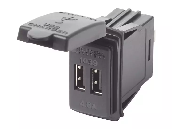 Blue Sea 1039 USB-pistorasia 12/24V 4,8A 2-porttia - Blue Sea Muut tarvikkeet - 1790-1039 - 1