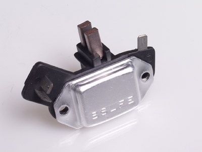 SÄÄDIN HITACHI L150-43151 - Lataus-säädin - 2011-1739 - 1