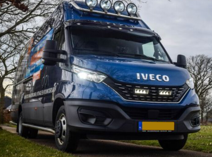 LAZER LISÄVALOSARJA IVECO DAILY 2019-> LAZER TRIPLE-R 750 STD GEN2 - Merkkikohtaiset lisävalosarjat - 570904009STD - 1